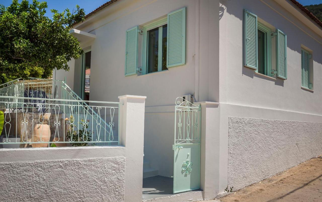 Bohemian Nest - Cheerful 2-Bedroom Villa With Pool Dhavgáta Dış mekan fotoğraf